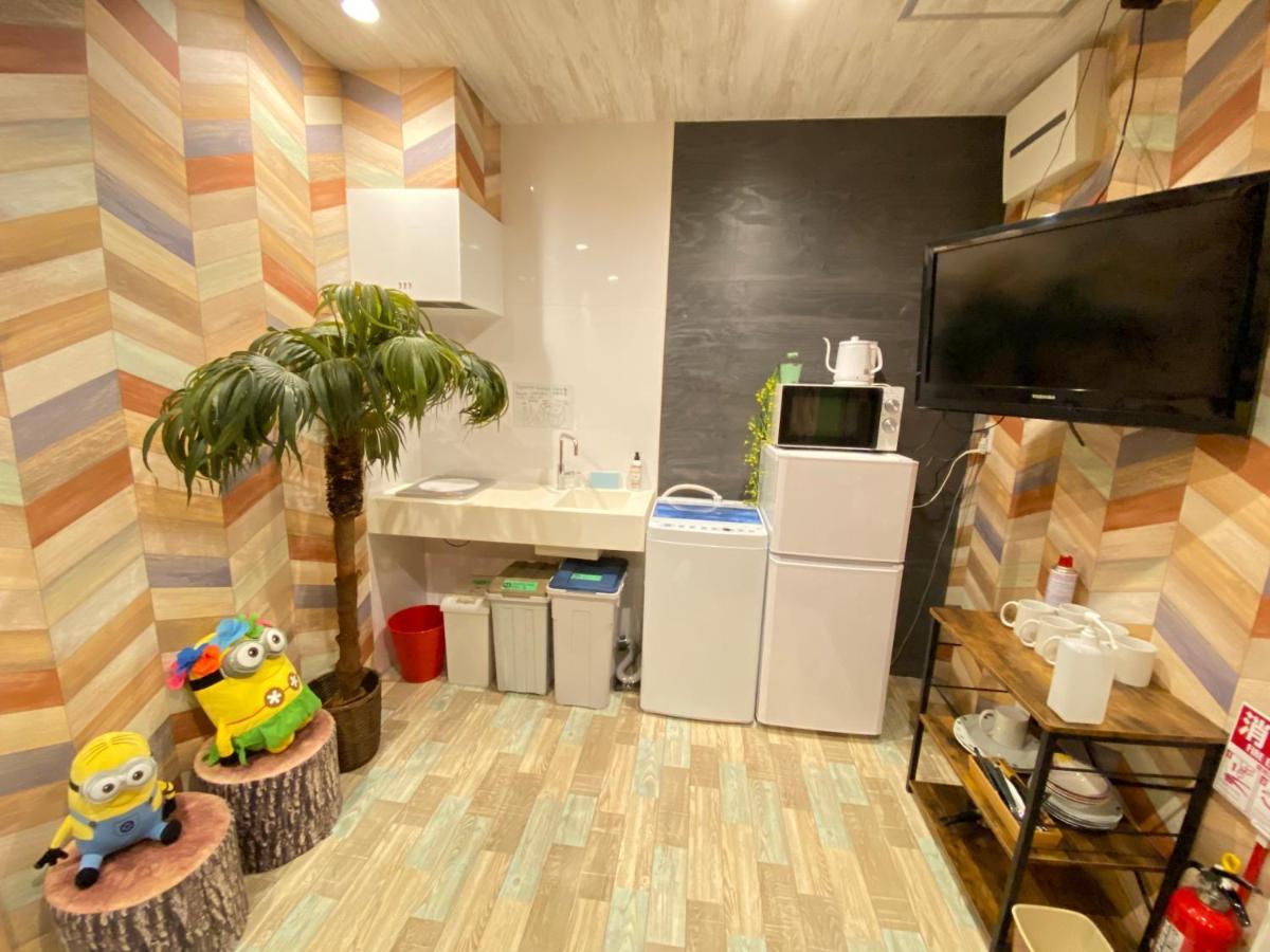 Hotel Jungle Fun Fun โอซาก้า ภายนอก รูปภาพ