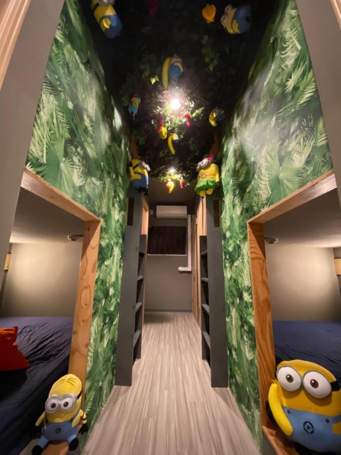 Hotel Jungle Fun Fun โอซาก้า ภายนอก รูปภาพ