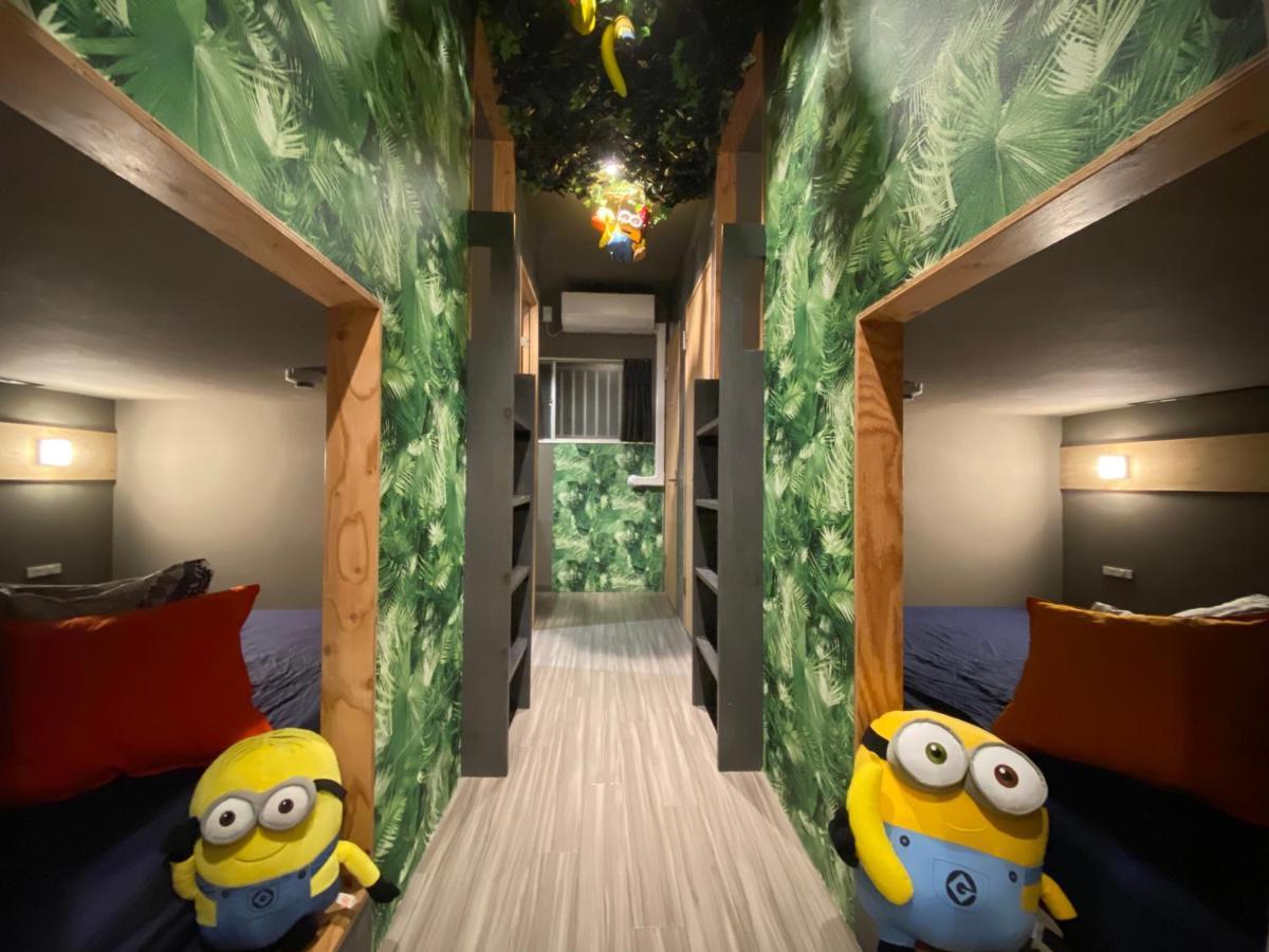 Hotel Jungle Fun Fun โอซาก้า ภายนอก รูปภาพ