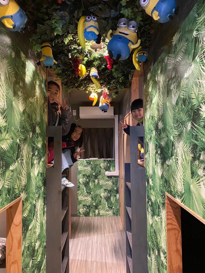 Hotel Jungle Fun Fun โอซาก้า ภายนอก รูปภาพ