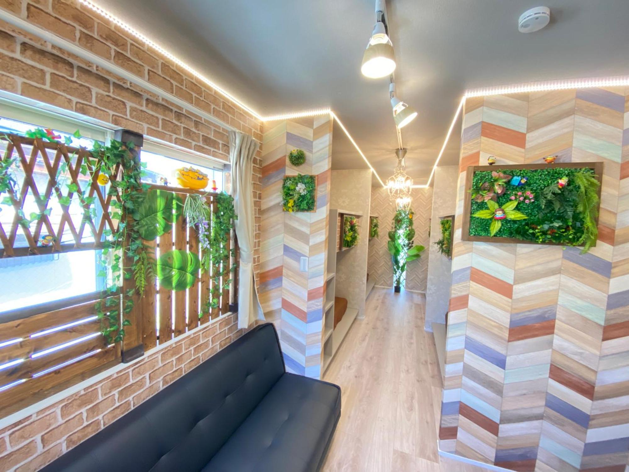 Hotel Jungle Fun Fun โอซาก้า ภายนอก รูปภาพ