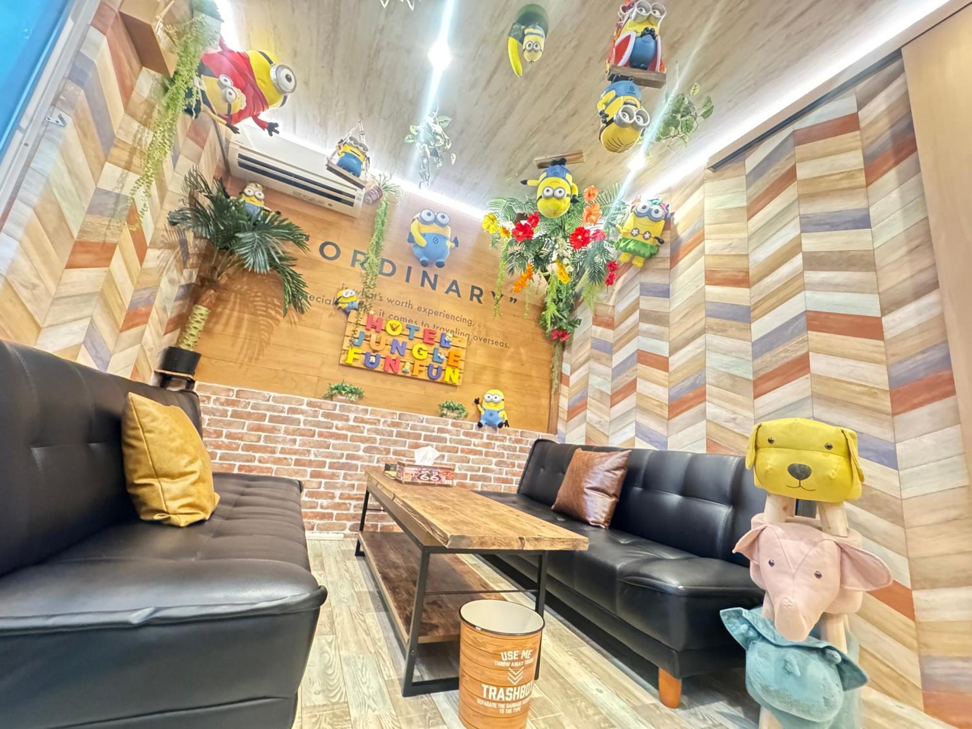 Hotel Jungle Fun Fun โอซาก้า ภายนอก รูปภาพ