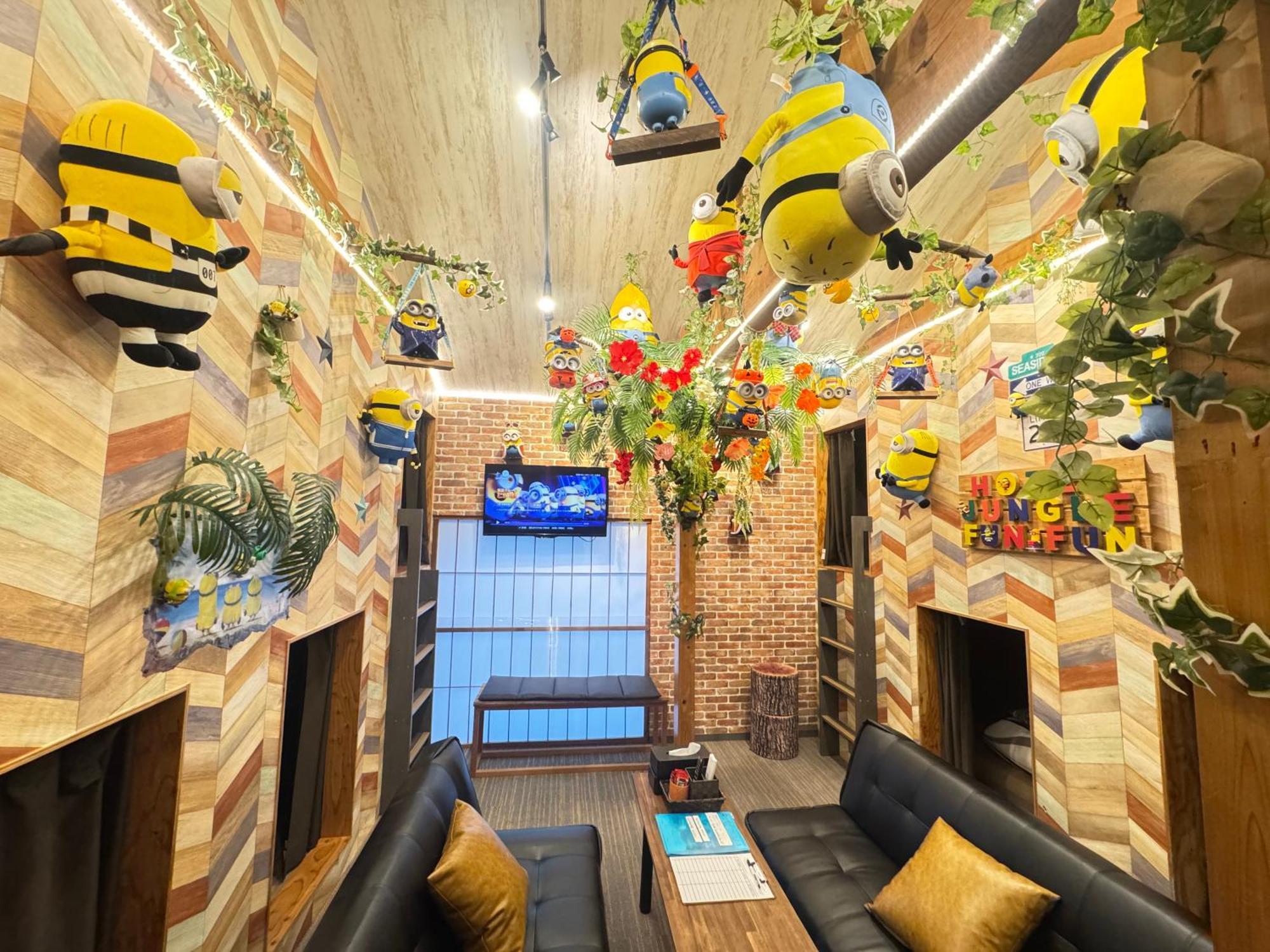 Hotel Jungle Fun Fun โอซาก้า ภายนอก รูปภาพ